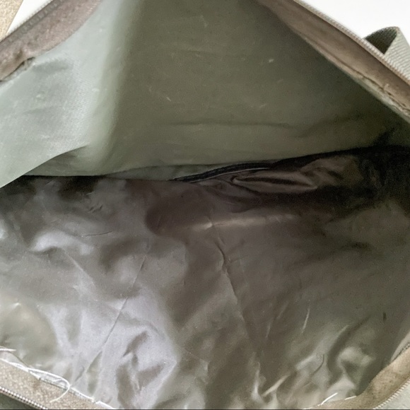 Disney Mickey Tote - Picture 3 of 4